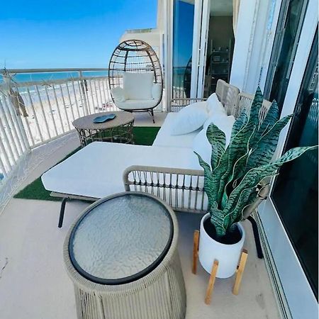 Beach Oasis 704 Lovely Daytona Ocean Front For 5 Sleeps Up To 12 Daytona Beach Bagian luar foto