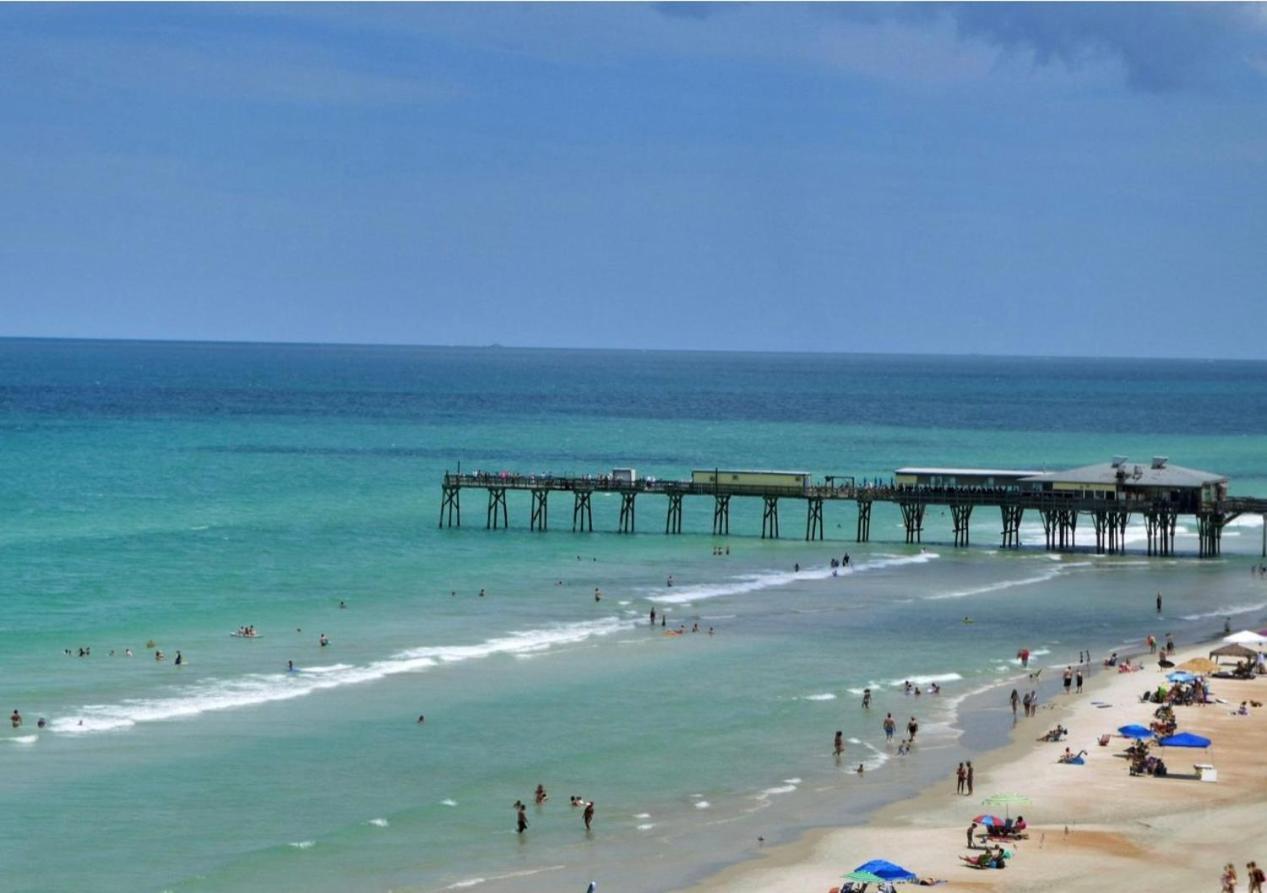 Beach Oasis 704 Lovely Daytona Ocean Front For 5 Sleeps Up To 12 Daytona Beach Bagian luar foto