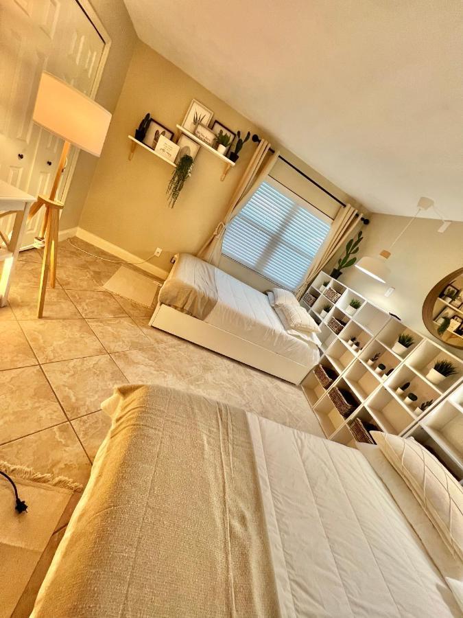 Beach Oasis 704 Lovely Daytona Ocean Front For 5 Sleeps Up To 12 Daytona Beach Bagian luar foto