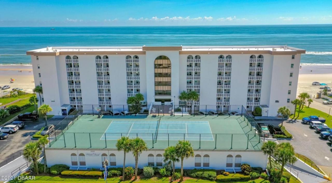 Beach Oasis 704 Lovely Daytona Ocean Front For 5 Sleeps Up To 12 Daytona Beach Bagian luar foto
