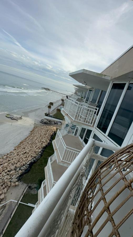 Beach Oasis 704 Lovely Daytona Ocean Front For 5 Sleeps Up To 12 Daytona Beach Bagian luar foto