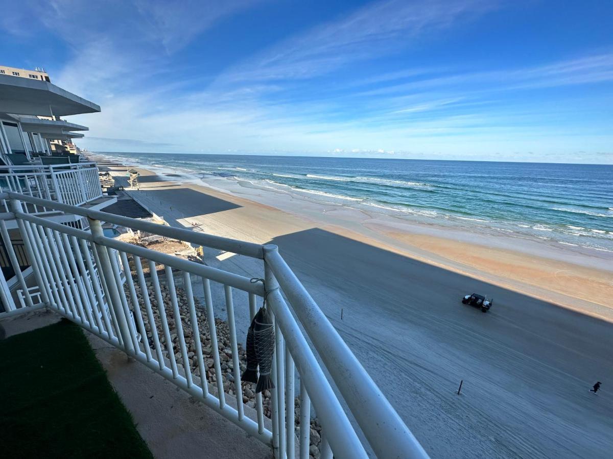 Beach Oasis 704 Lovely Daytona Ocean Front For 5 Sleeps Up To 12 Daytona Beach Bagian luar foto