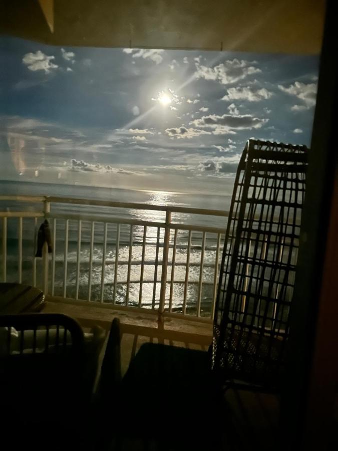 Beach Oasis 704 Lovely Daytona Ocean Front For 5 Sleeps Up To 12 Daytona Beach Bagian luar foto